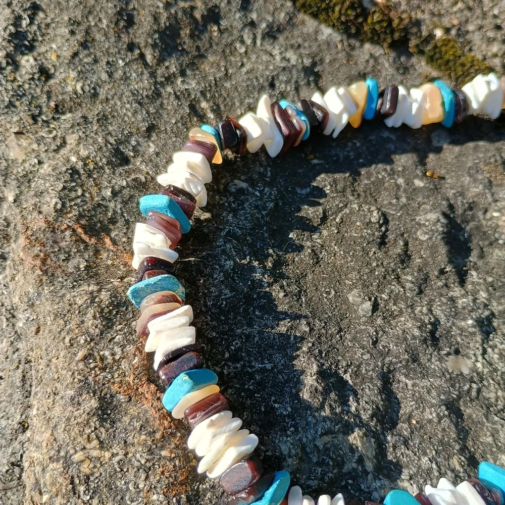 Vintage, handmade Hawaiian style shell and stone necklace, surf core, bohemian
